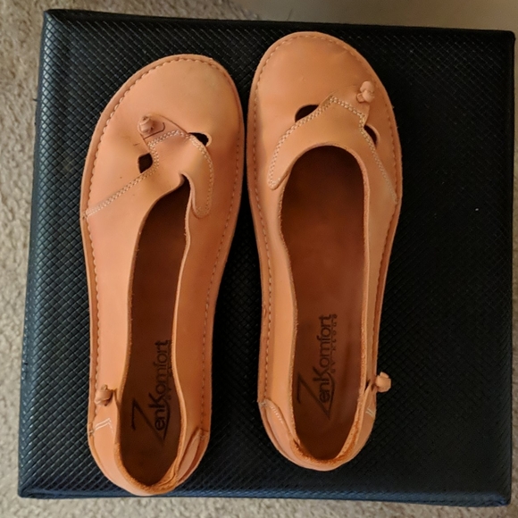 Klogs Shoes - Orange Leather zenkomfort Klogs flats